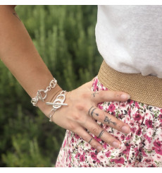 secret de cuir-bracelet-petite capsule-bijoux totem.