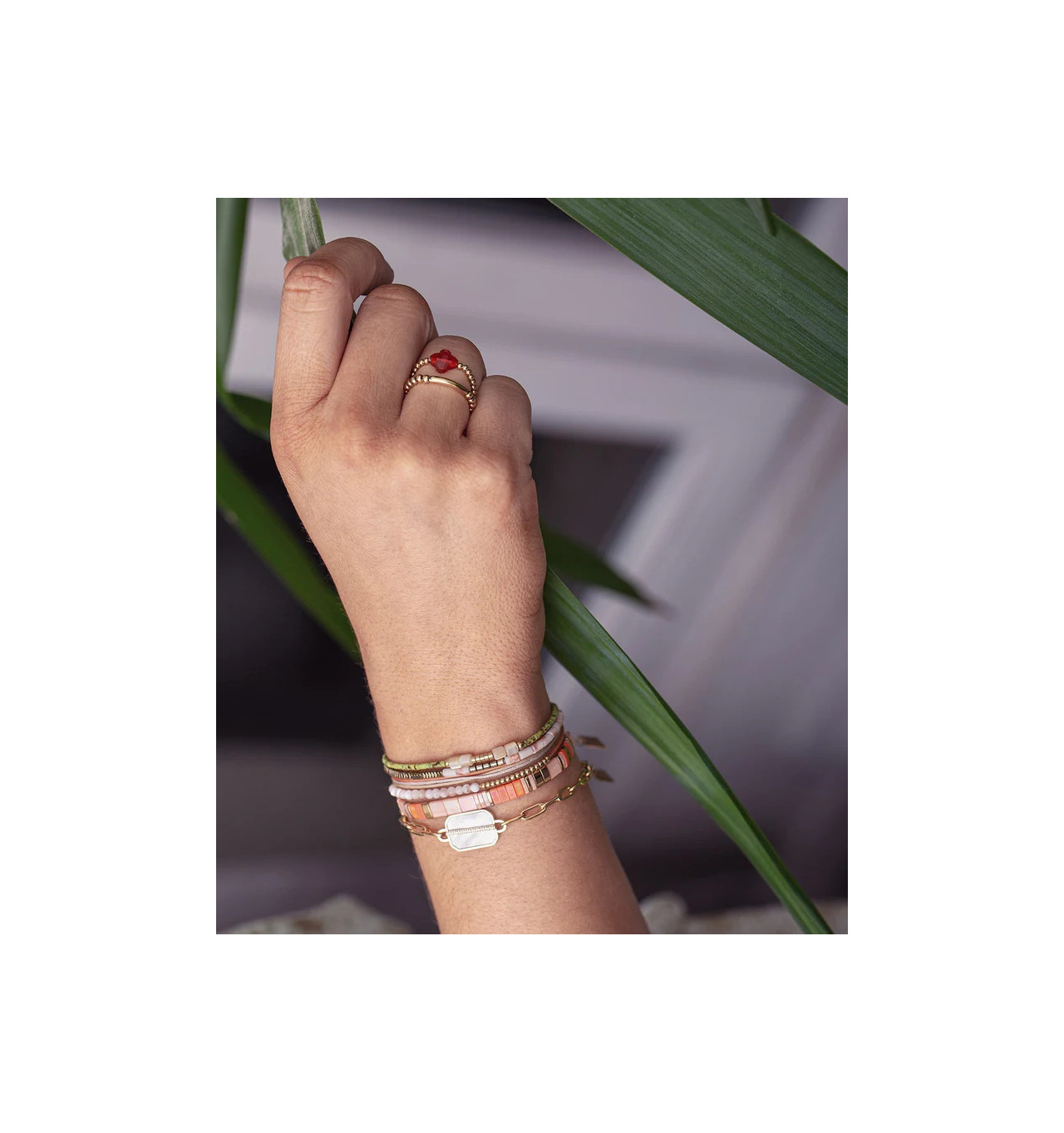 zag-bijoux-vélaquez-bague-acier-cornaline-élastique-bijoux totem.