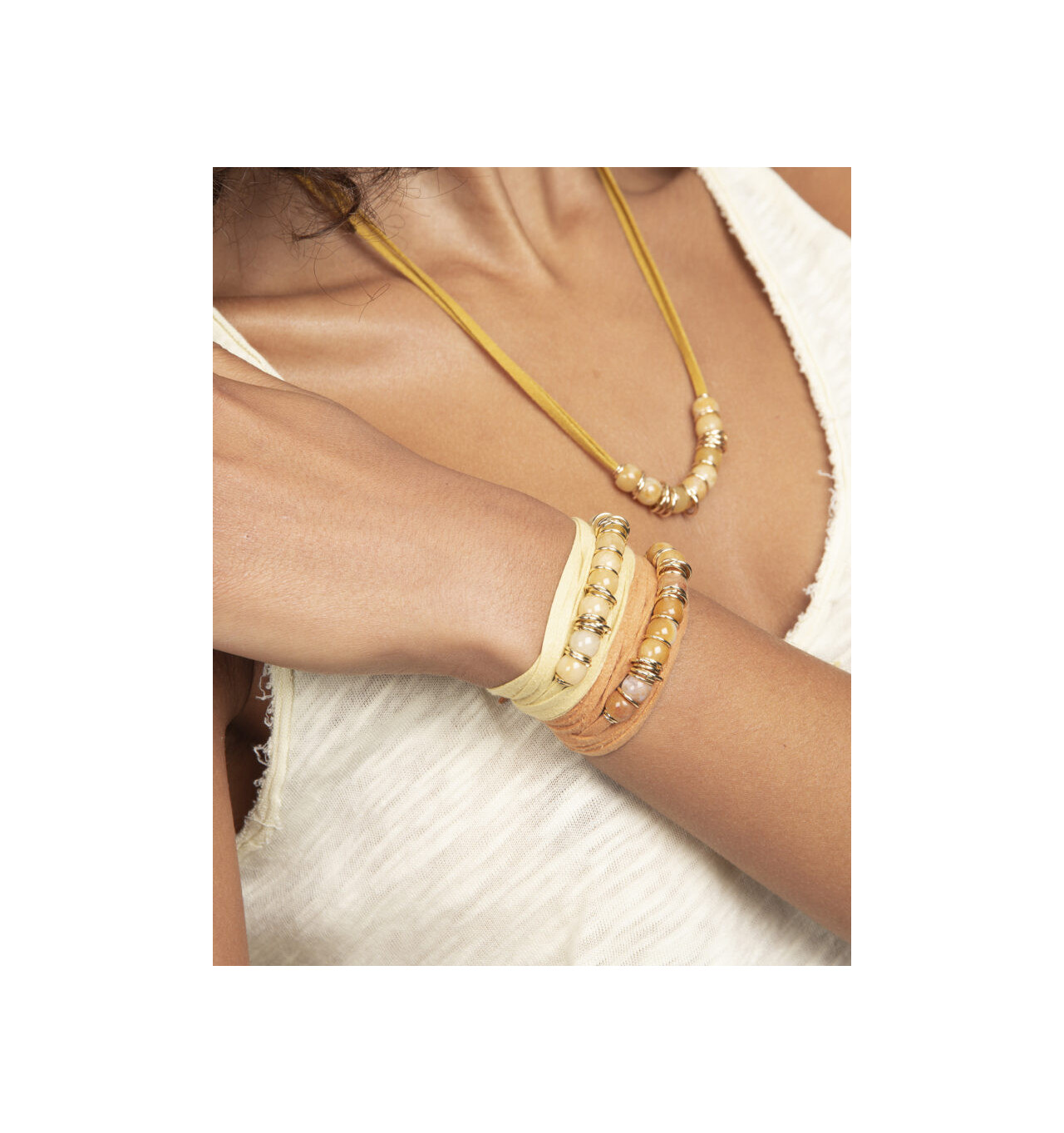 les interchangeables-roll me up-bracelet-beige-bijoux-totem