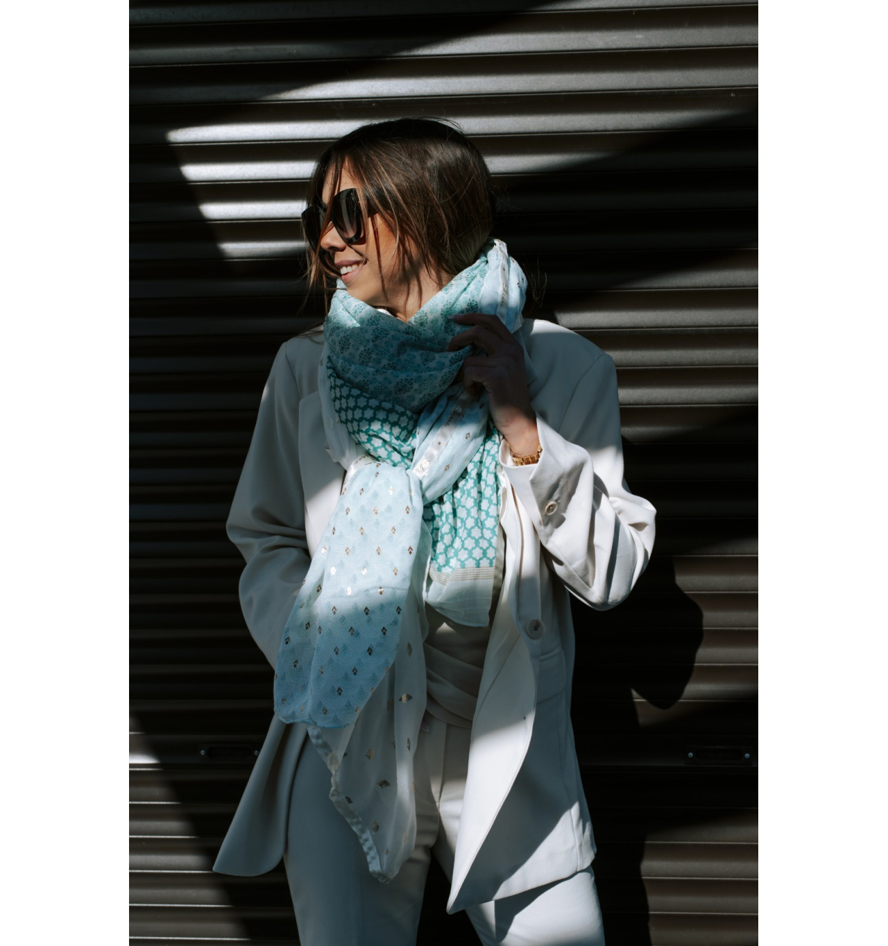 shanna-fabienne-foulard-carré-vert d’eau-bijoux totem