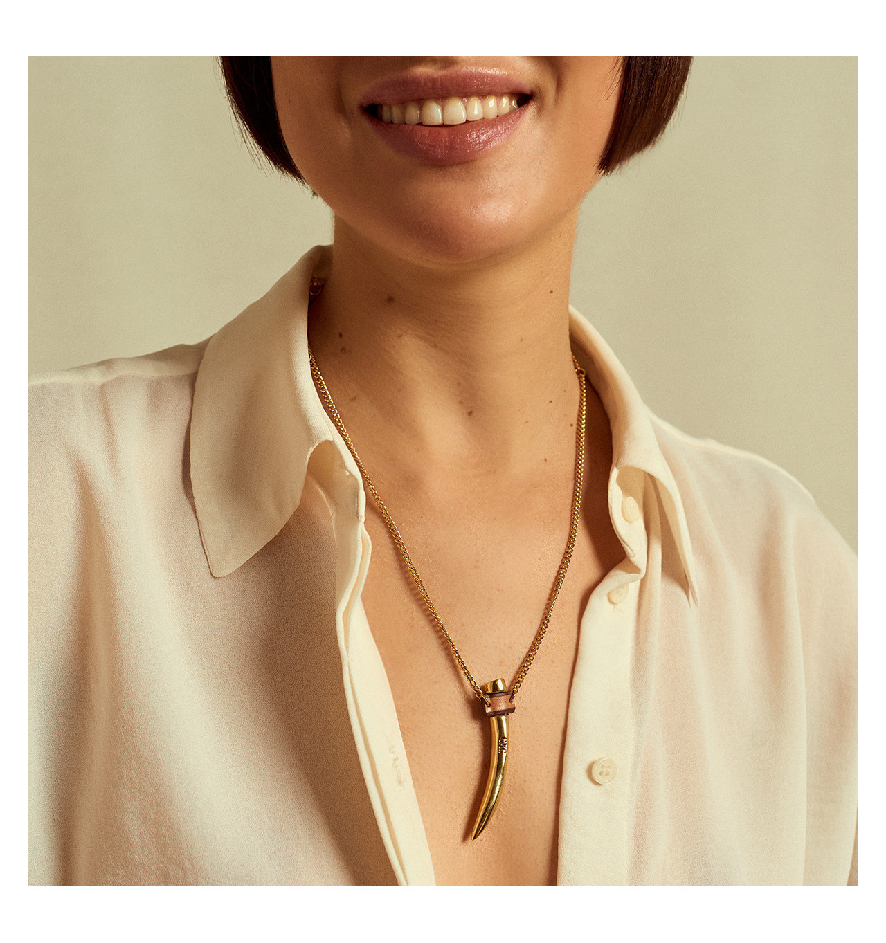 cxc-ambar-collier-pendentif-corne-or-bijoux totem