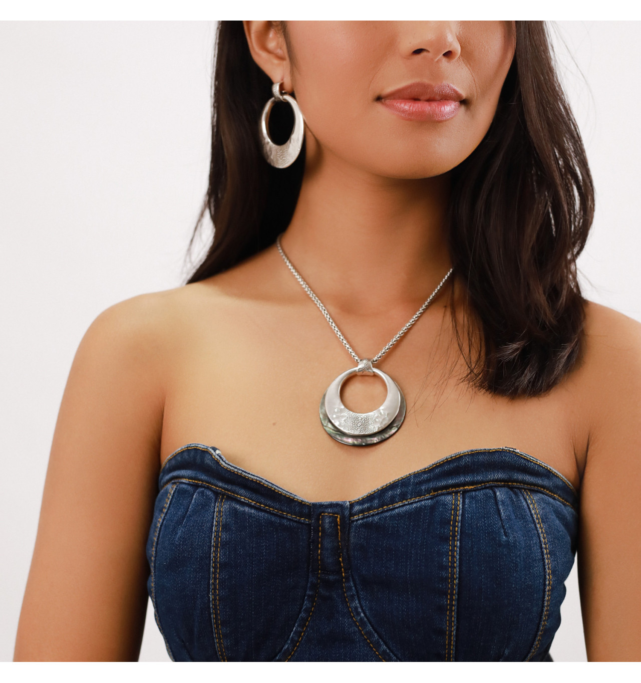 ori tao bijoux-manta-collier-court-argenté-bijoux-totem.