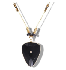 loetma-shardana-collier-onyx-noir-bijoux totem