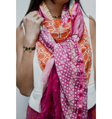 shanna-ophélie-foulard-rose-orange-bijoux totem