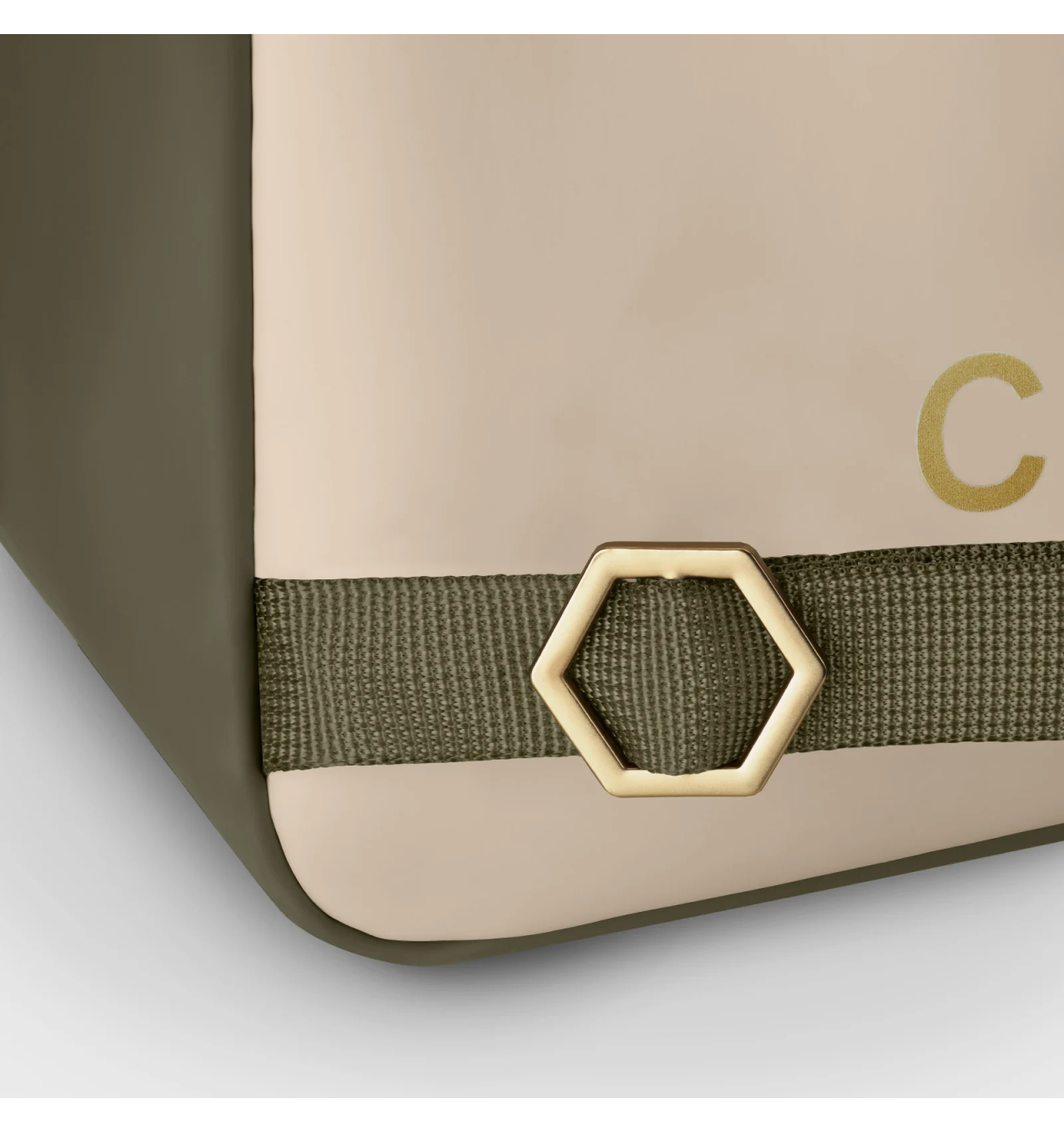cluse-nuitée-petite-sac à dos-vert-beige-bijoux totem