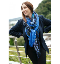 shanna-aline-foulard-bleu-bijoux totem