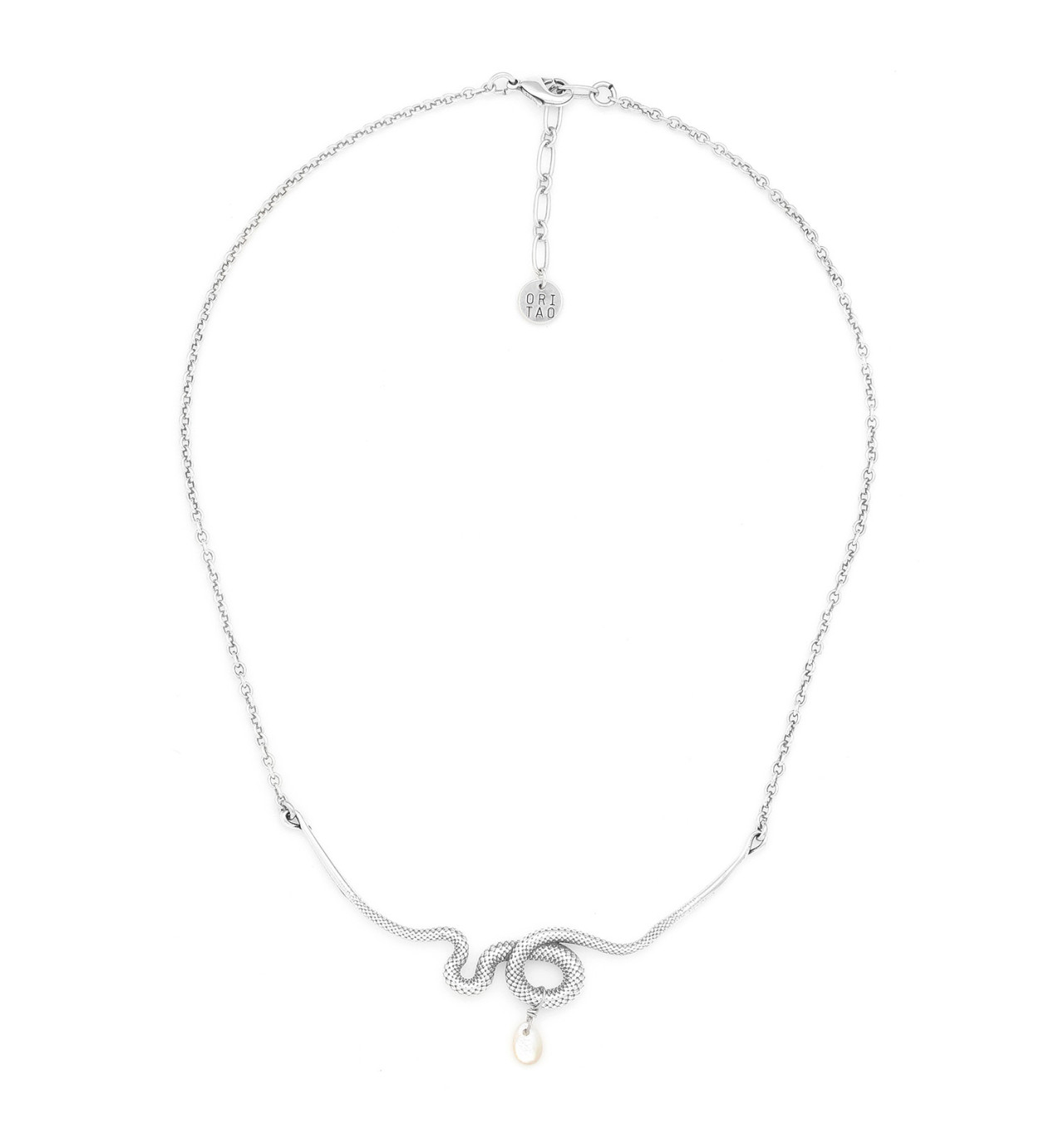 ori tao bijoux-venin-collier-court argenté-bijoux-totem.