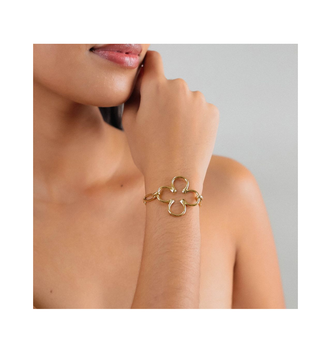 ori tao bijoux-clover-bracelet-fantaisie-doré-bijoux-totem.