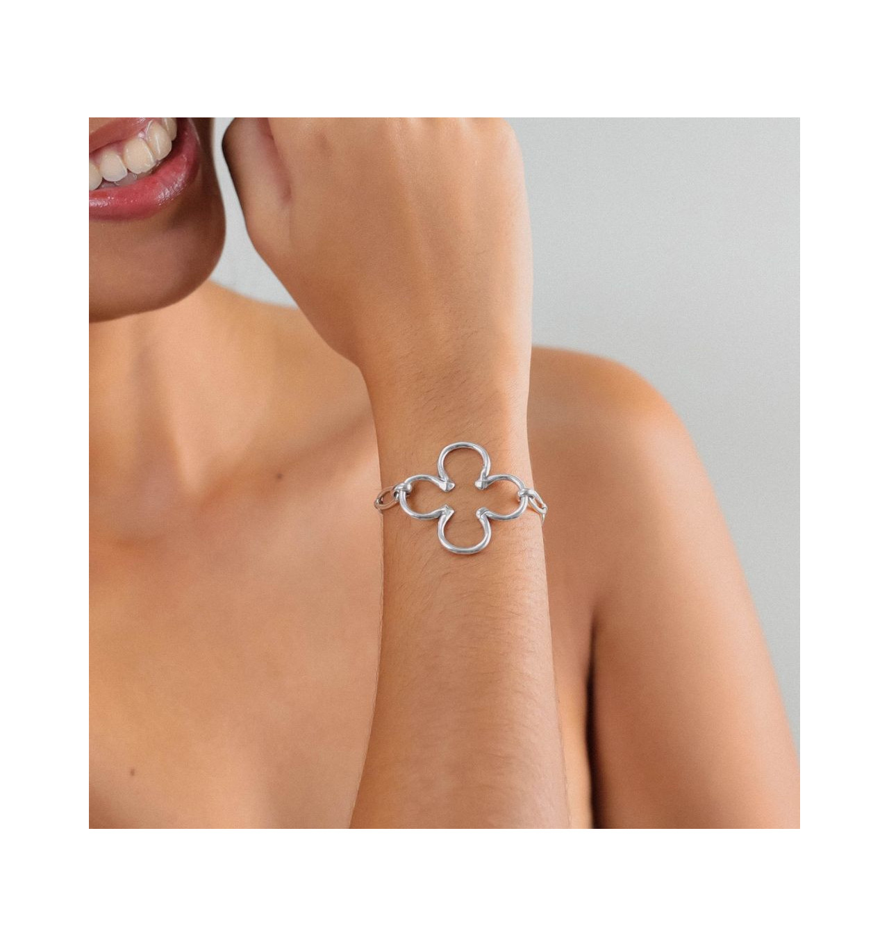 ori tao bijoux-clover-bracelet-fantaisie-argenté-bijoux-totem.