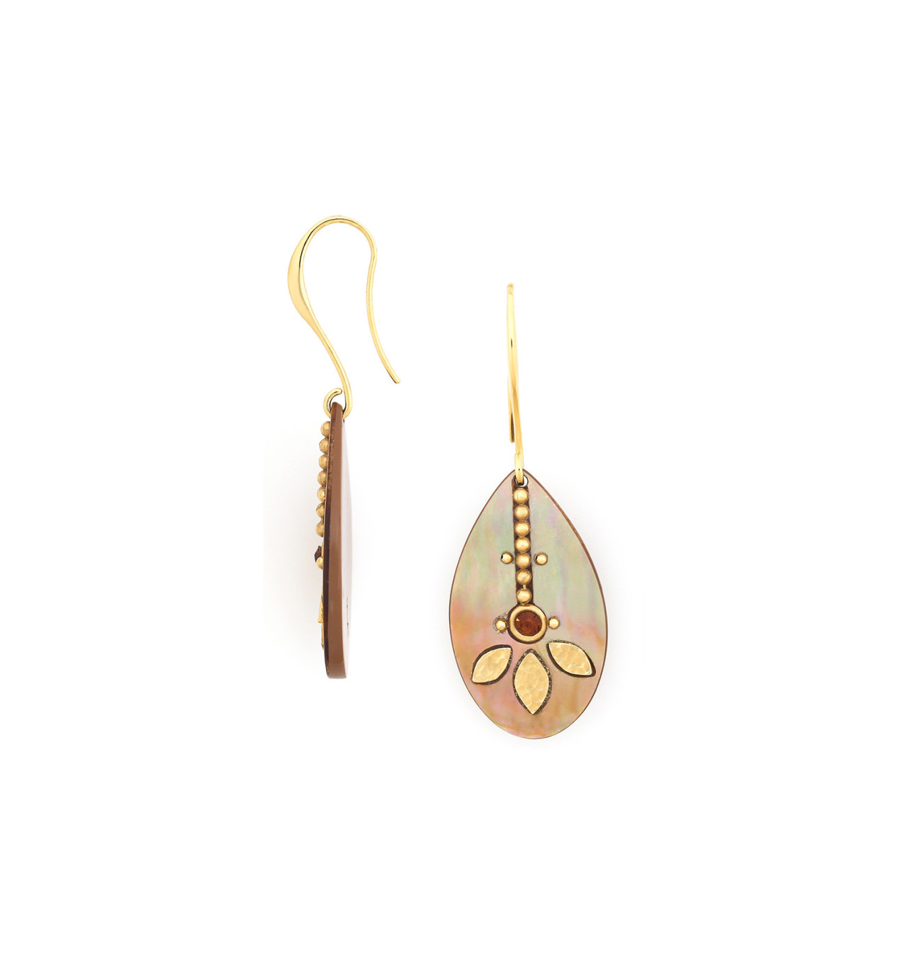 franck herval-louison-dormeuses-nacre-bijoux totem.