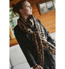 shanna-béa-foulard-noir-camel-bijoux totem