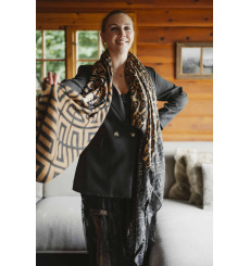 shanna-béa-foulard-noir-camel-bijoux totem