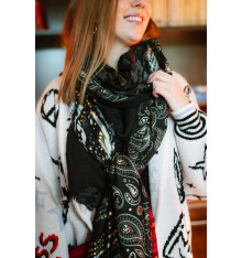 shanna-claudine-foulard-noir-gris-bijoux-totem