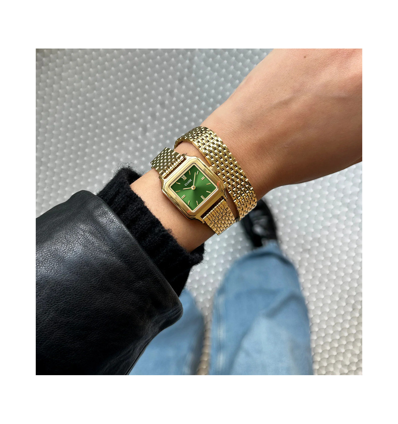 cluse-gracieuse-petite-montre-femme-acier-doré-bijoux-totem
