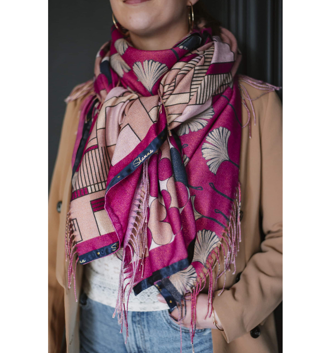 shanna-flo-foulard-brun-fuchsia-marine-doré-bijoux-totem