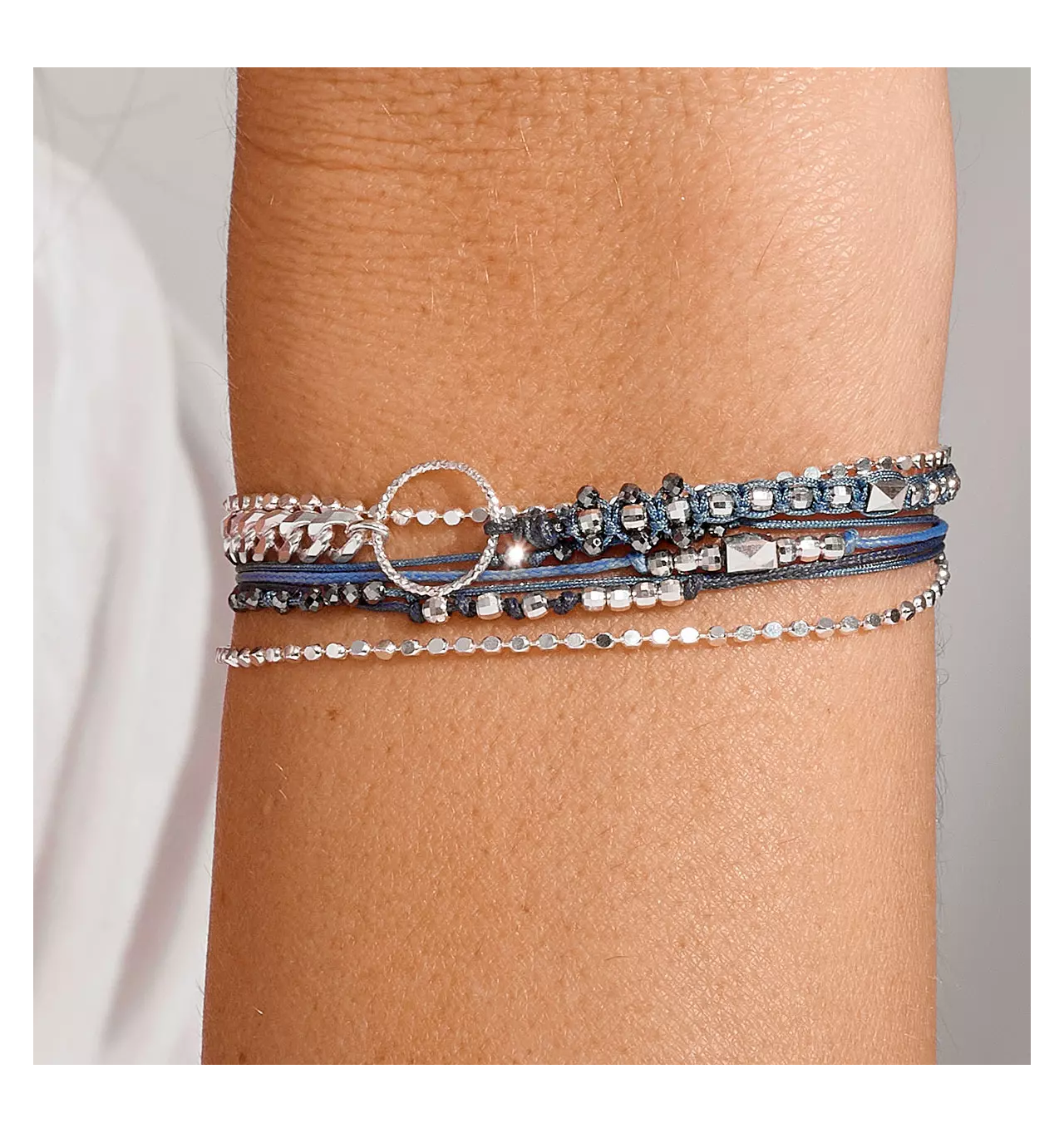 doriane-bijoux-bracelet-élastique-pastille-argent-bijoux-totem.