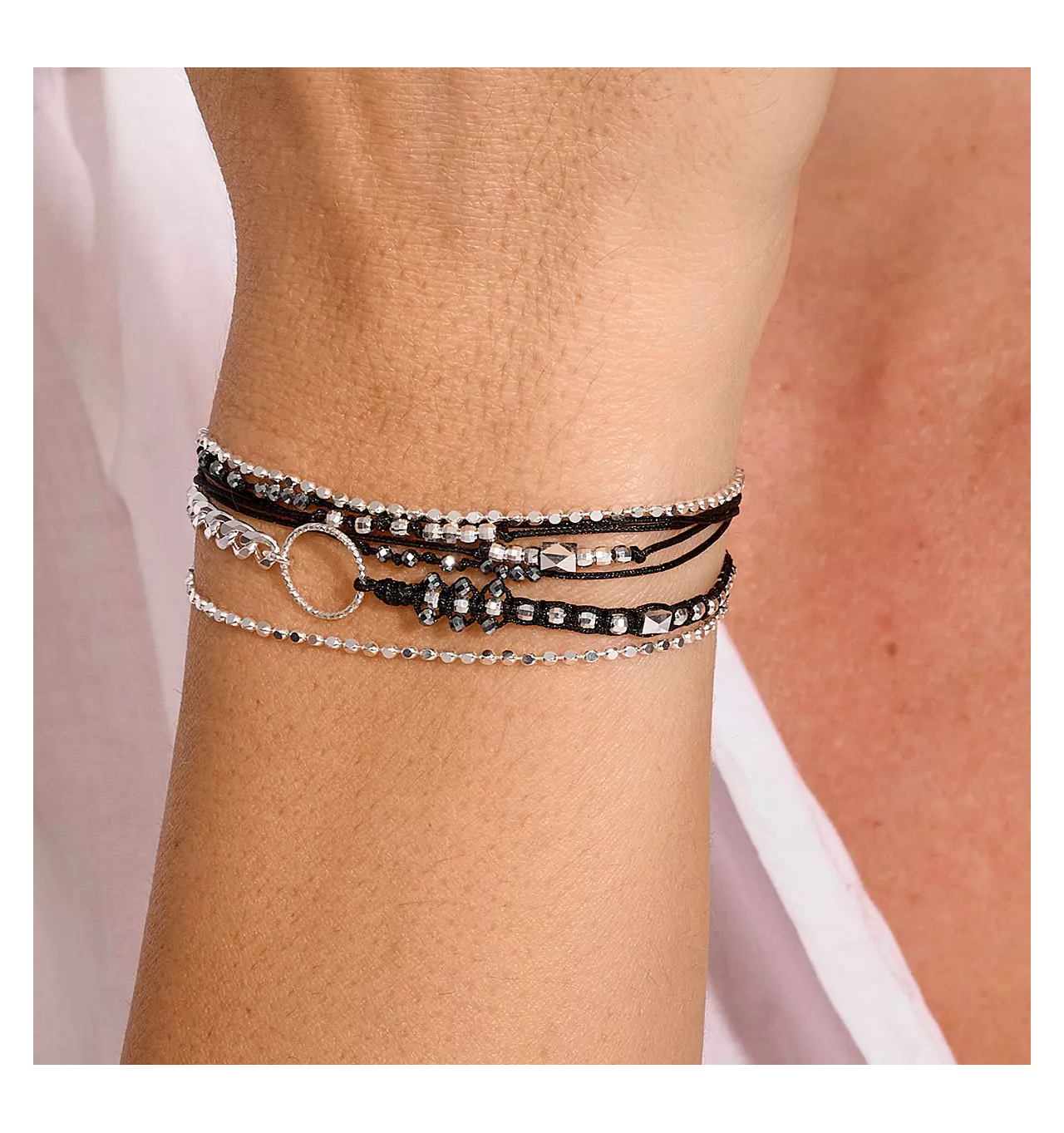 doriane-bijoux-le-chic-a la-française-bracelet-argent-deux-tours-bijoux-totem.