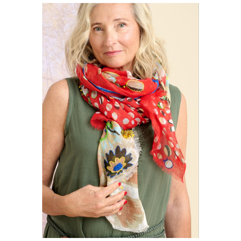 storiatipic-foulard-ambre-rouge-lin-bijoux-totem.