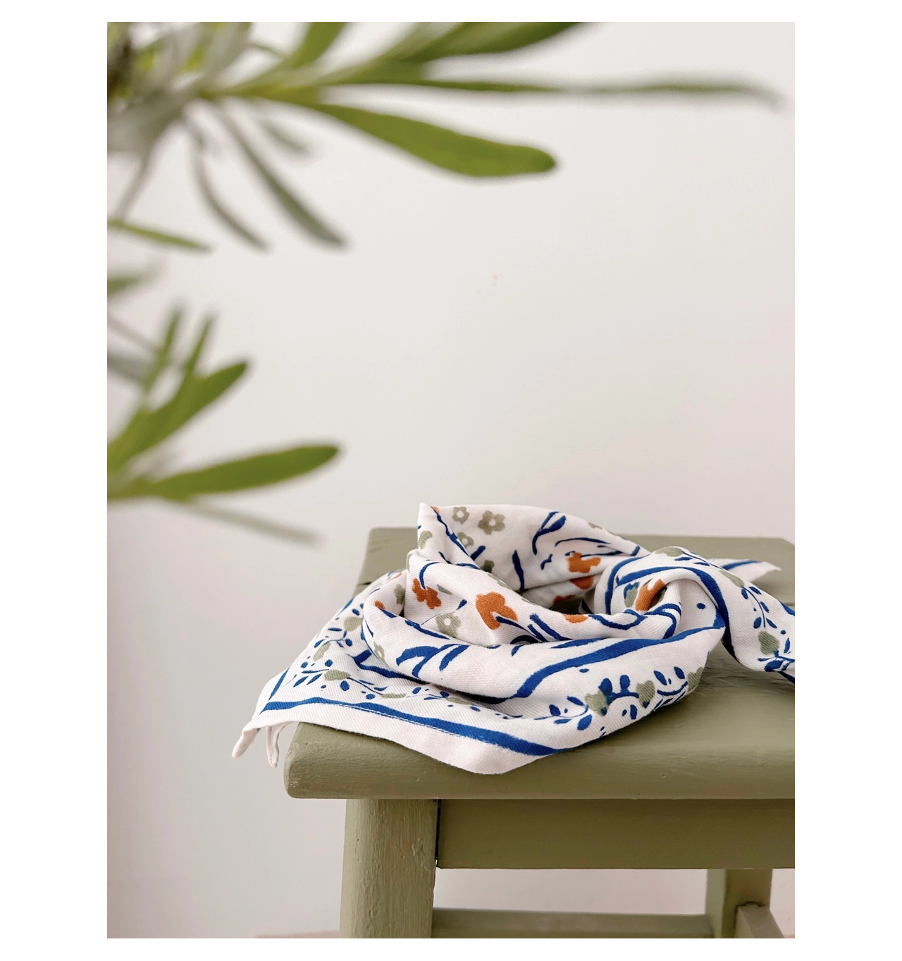 so-family-foulard-iris-pomme-coton-bijoux-totem.