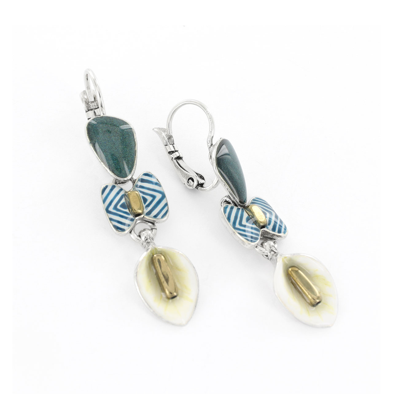 taratata-bijoux-éphémère-dormeuses-fantaisies-pendantes-bijoux-totem