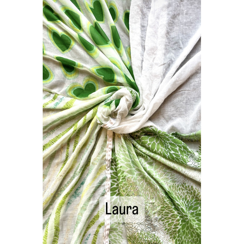 shanna-laura-foulard-vert-beige-blanc-bijoux-totem