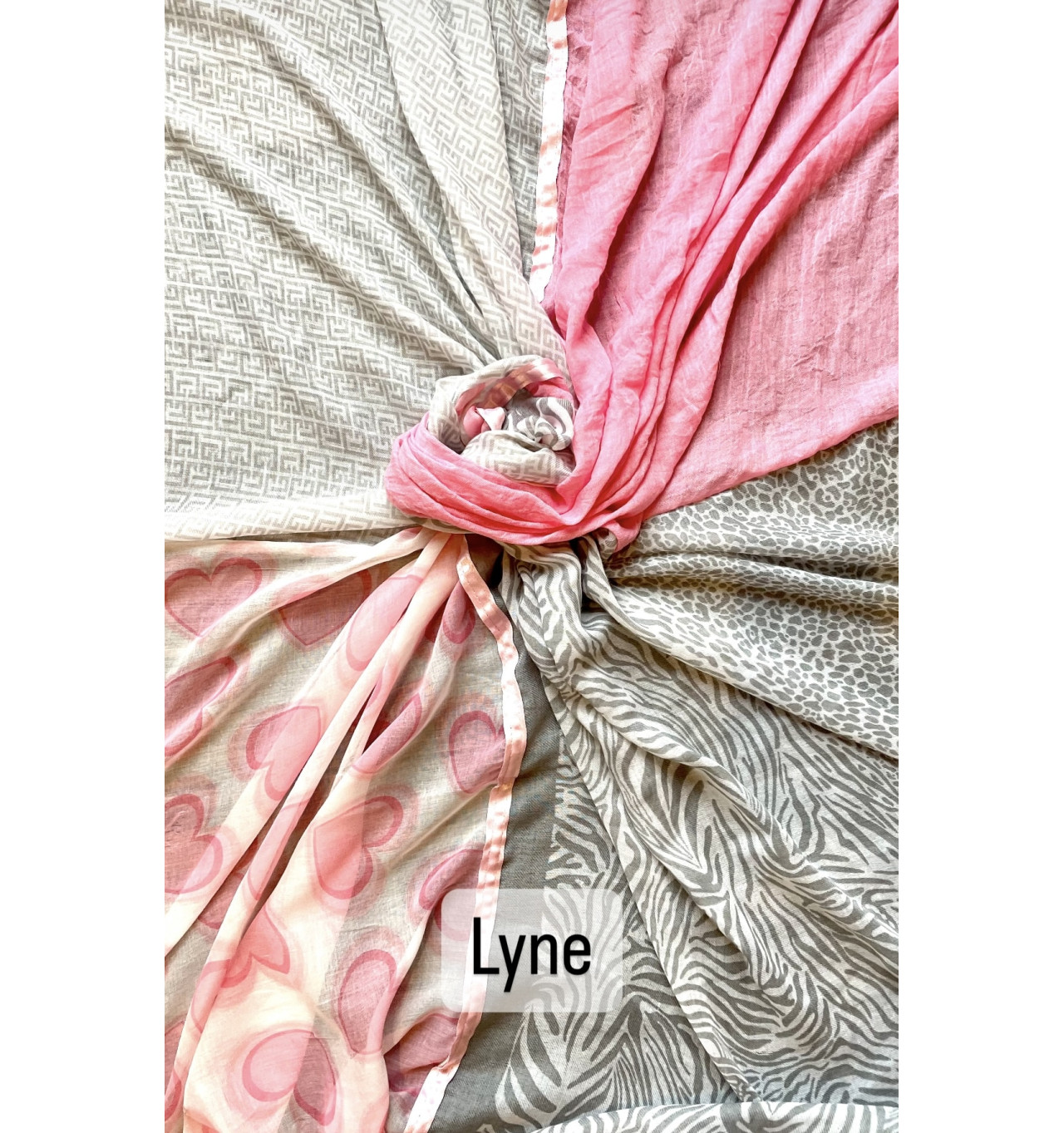 shanna-lyne-foulard-rose-gris-bijoux-totem