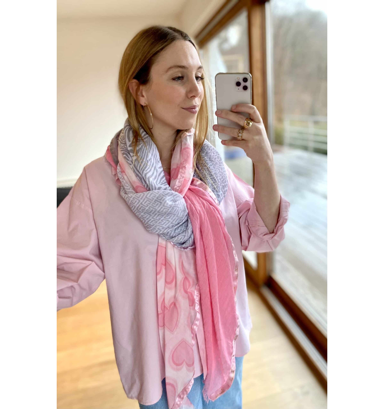 shanna-lyne-foulard-rose-gris-bijoux-totem