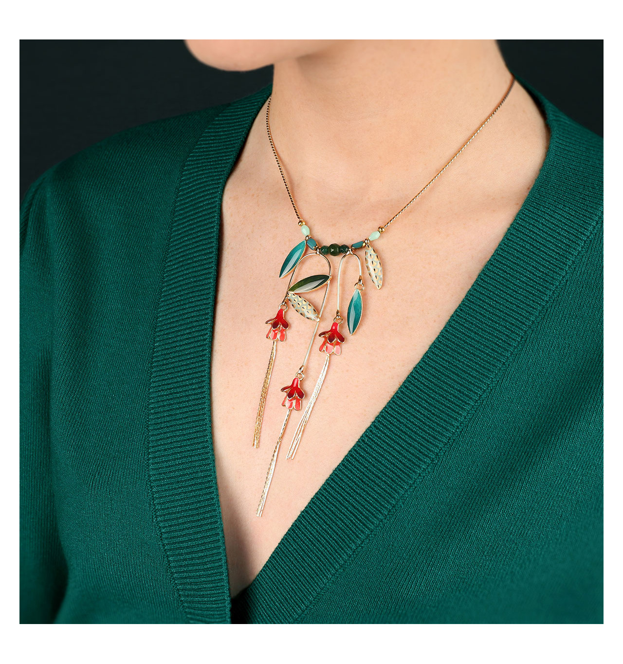 taratata-bijoux-fuchsia-collier-fantaisie-plastron-bijoux-totem