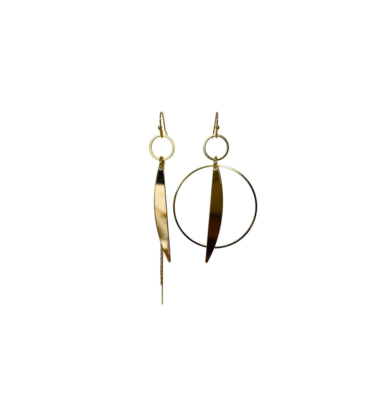 nuances-cécile-boucles d’oreilles-asymétrique-plaqué-or-bijoux totem