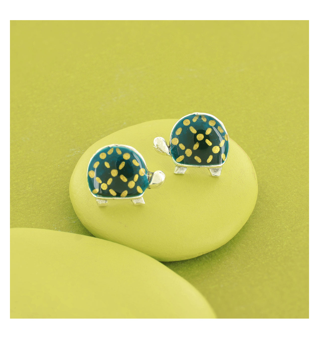 taratata-bijoux-galapagos-boucles d'oreilles-puces-vertes-bijoux-totem
