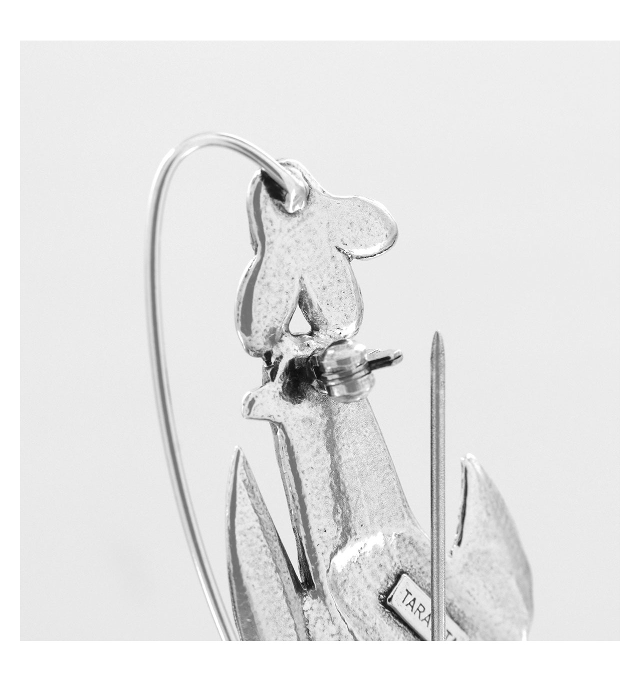 taratata-bijoux-taraboum-le-facteur-broche-fantaisie-bijoux-totem