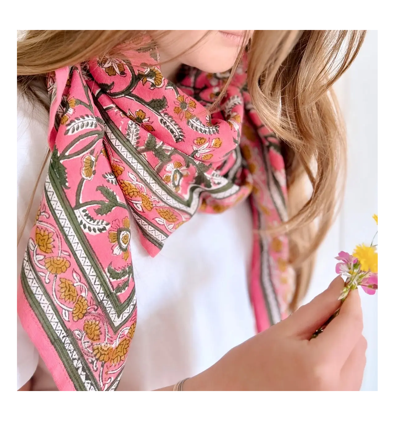 so-family-foulard-dheli-cerise-coton-bijoux-totem.