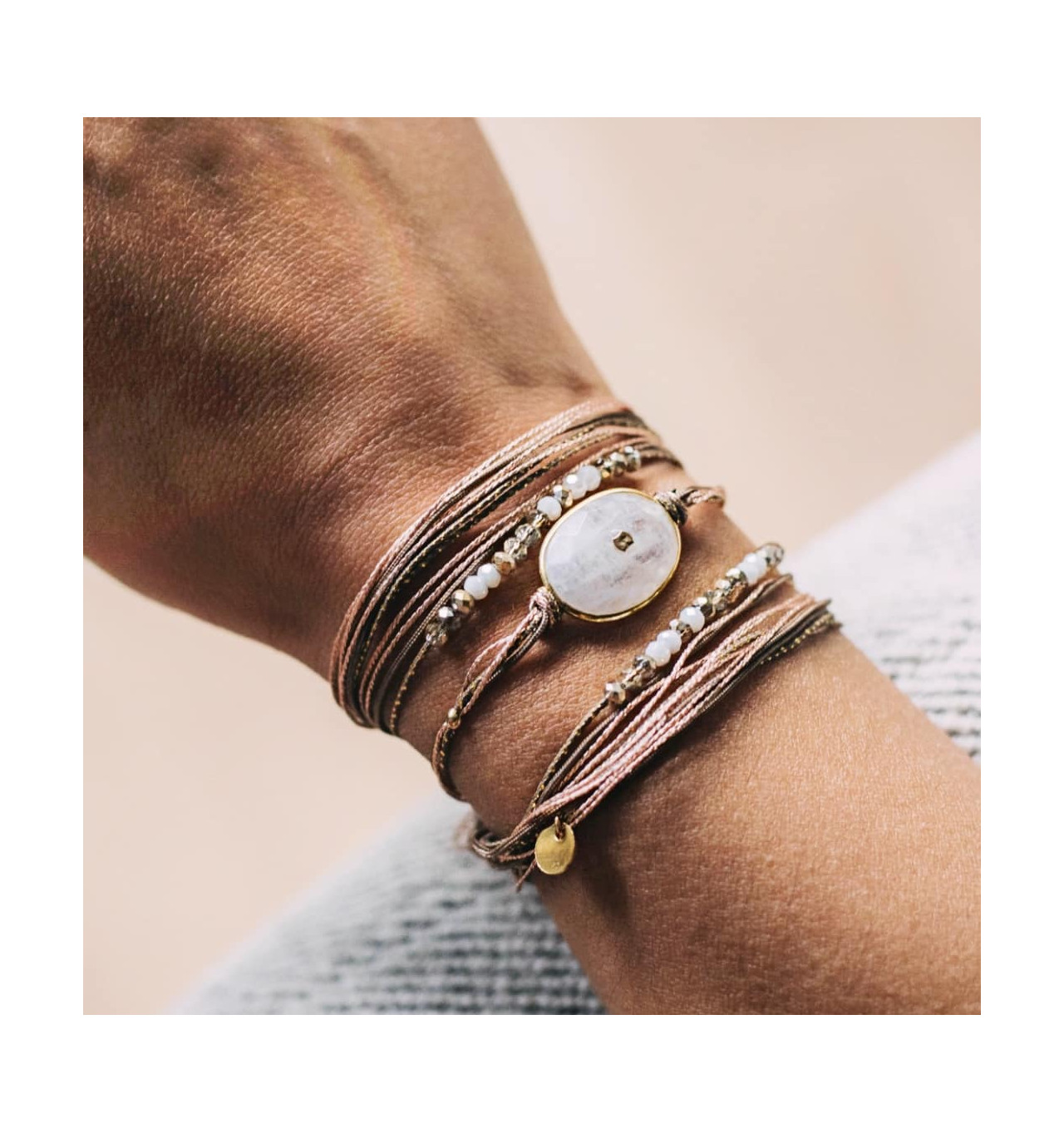 loetma-diva-bracelet-ajustable-pierre-de-lune-bijoux-totem
