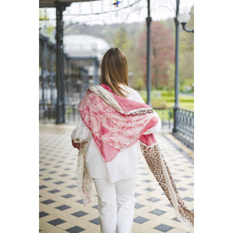 shanna-trecy-foulard-beige, rose-brun-bijoux-totem