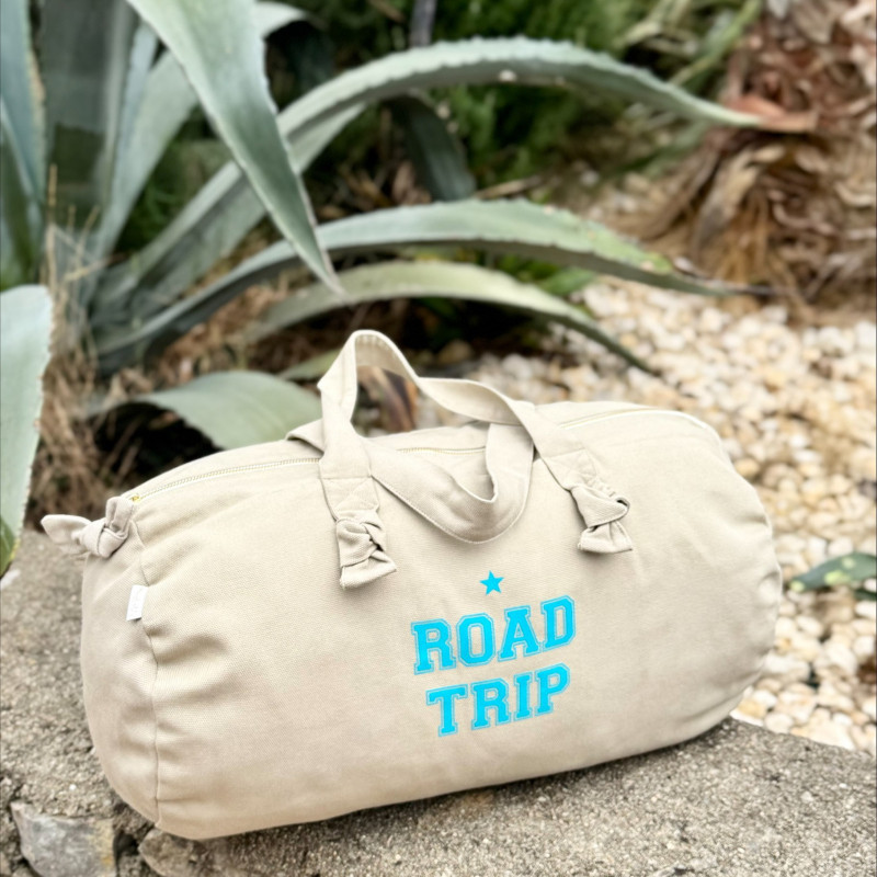 marcel-et-lily-sac-polochon-road-trip-grège-bijoux-totem