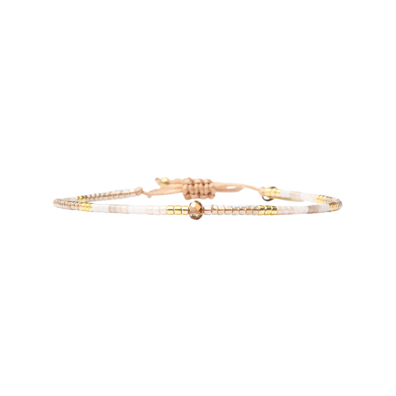 belle-mais-pas-que-white-jasmin-emma-bracelet-ajustable-bijoux totem