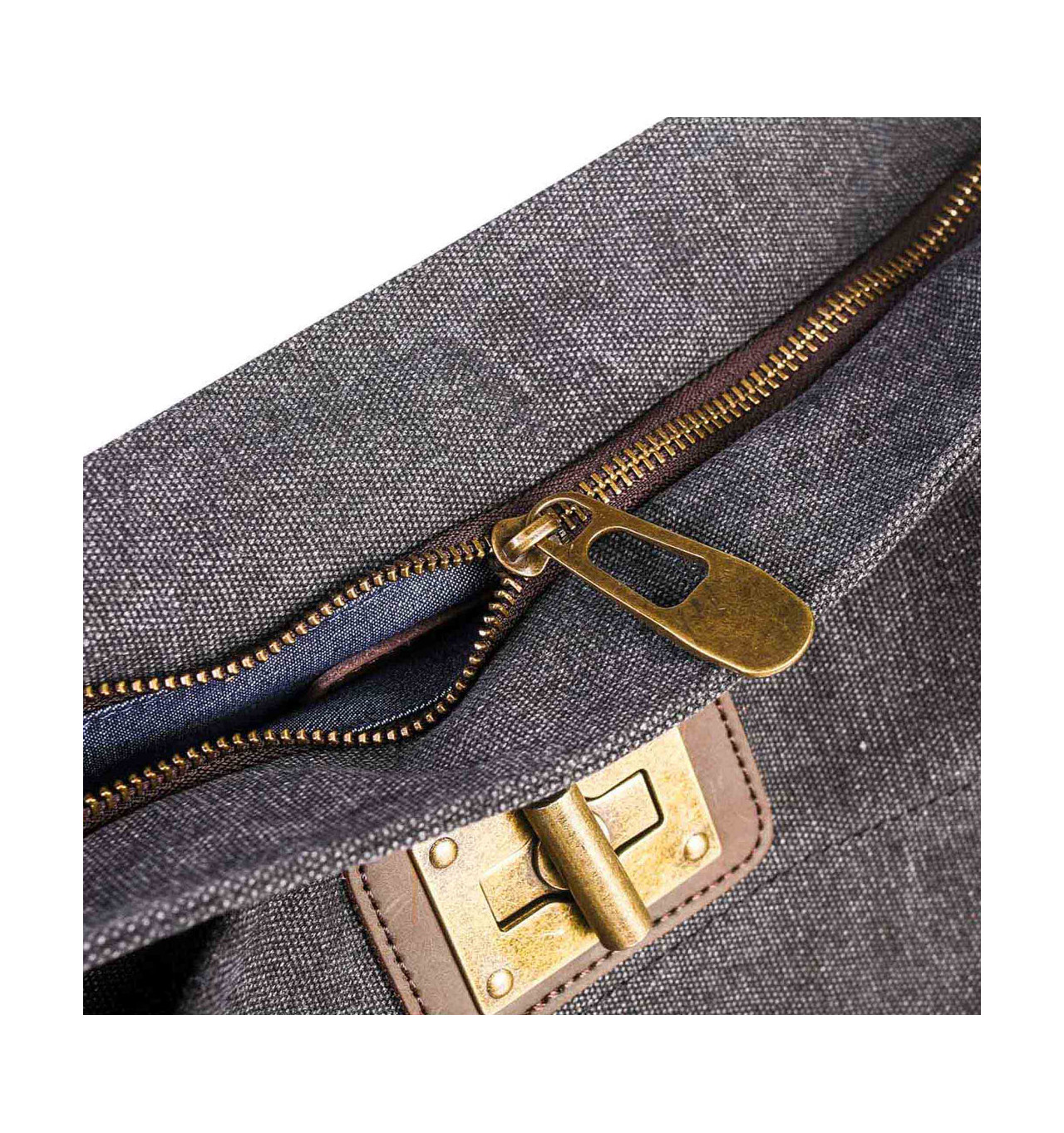 zede paris-ponts-des-arts-noir-sac-cuir-toile-bijoux totem.