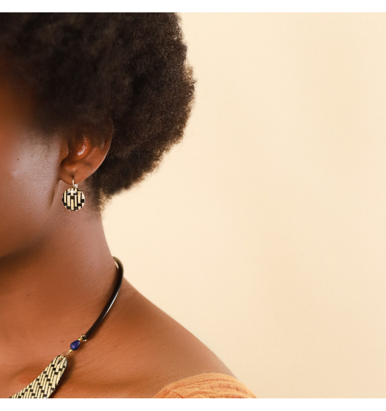 Dormeuses Rondes Madame Bogolan, Marque Nature| Bijoux Totem