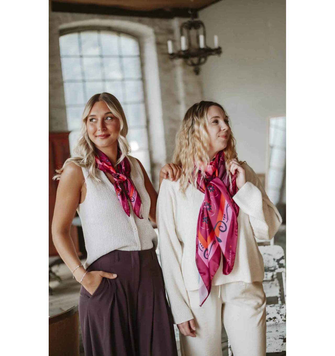 Bijoux Totem SHANNA Shanna Foulard Carré Love Bordeaux.