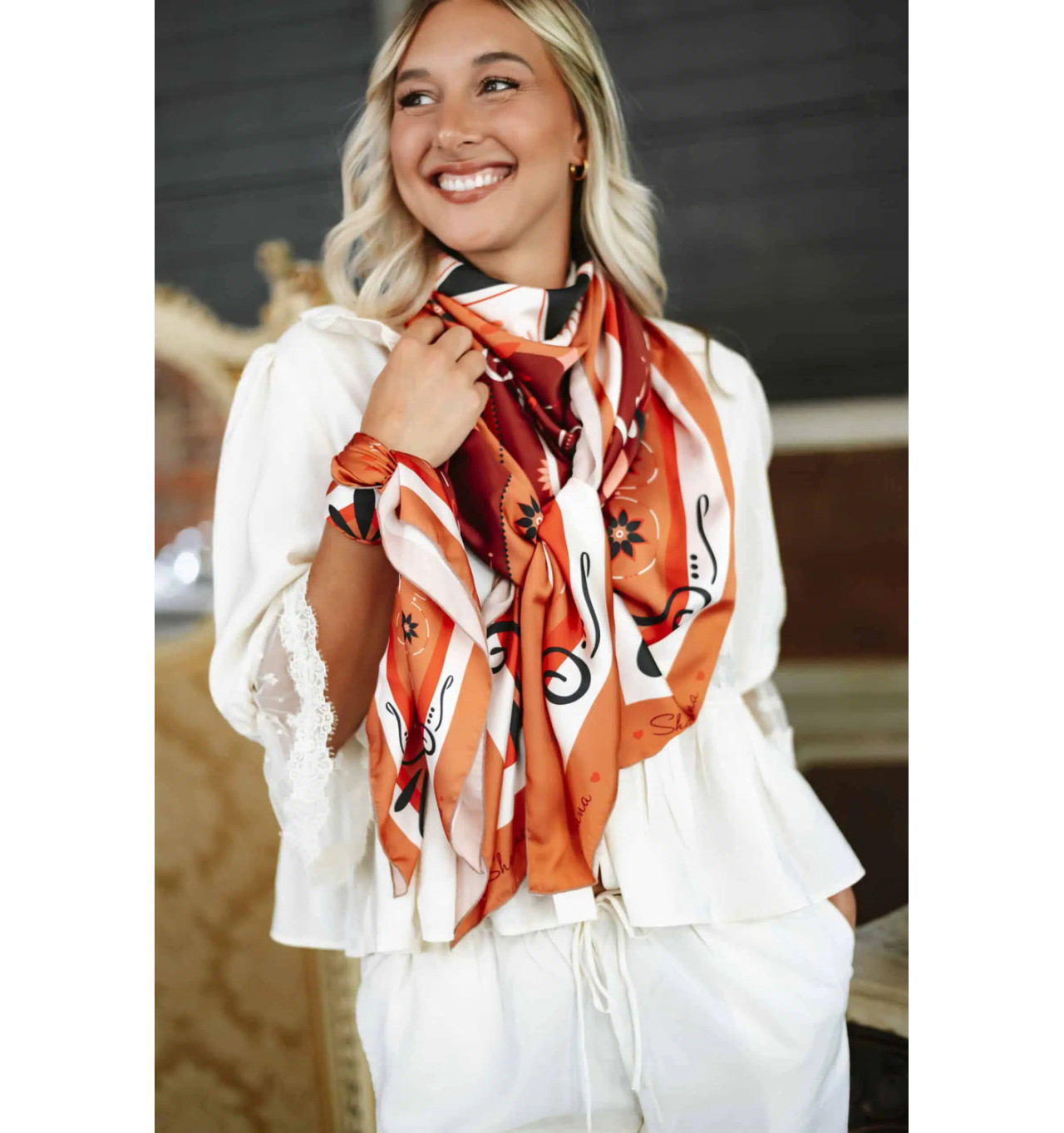 Bijoux Totem SHANNA Shanna Foulard Carré Love Brique.