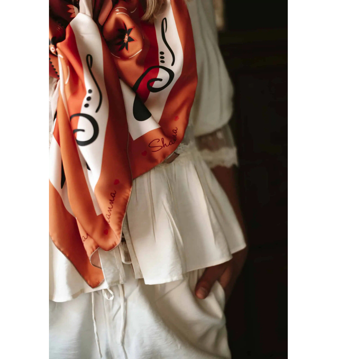 Bijoux Totem SHANNA Shanna Foulard Carré Love Brique.