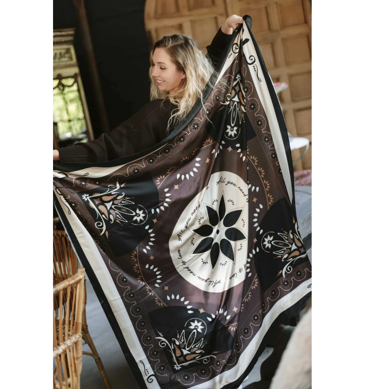 Bijoux Totem SHANNA Shanna Foulard Carré Love Choco.