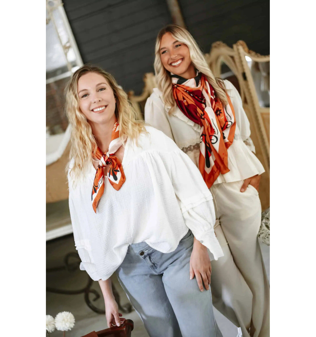 Bijoux Totem SHANNA Shanna Foulard Mini Carré Love Brique.